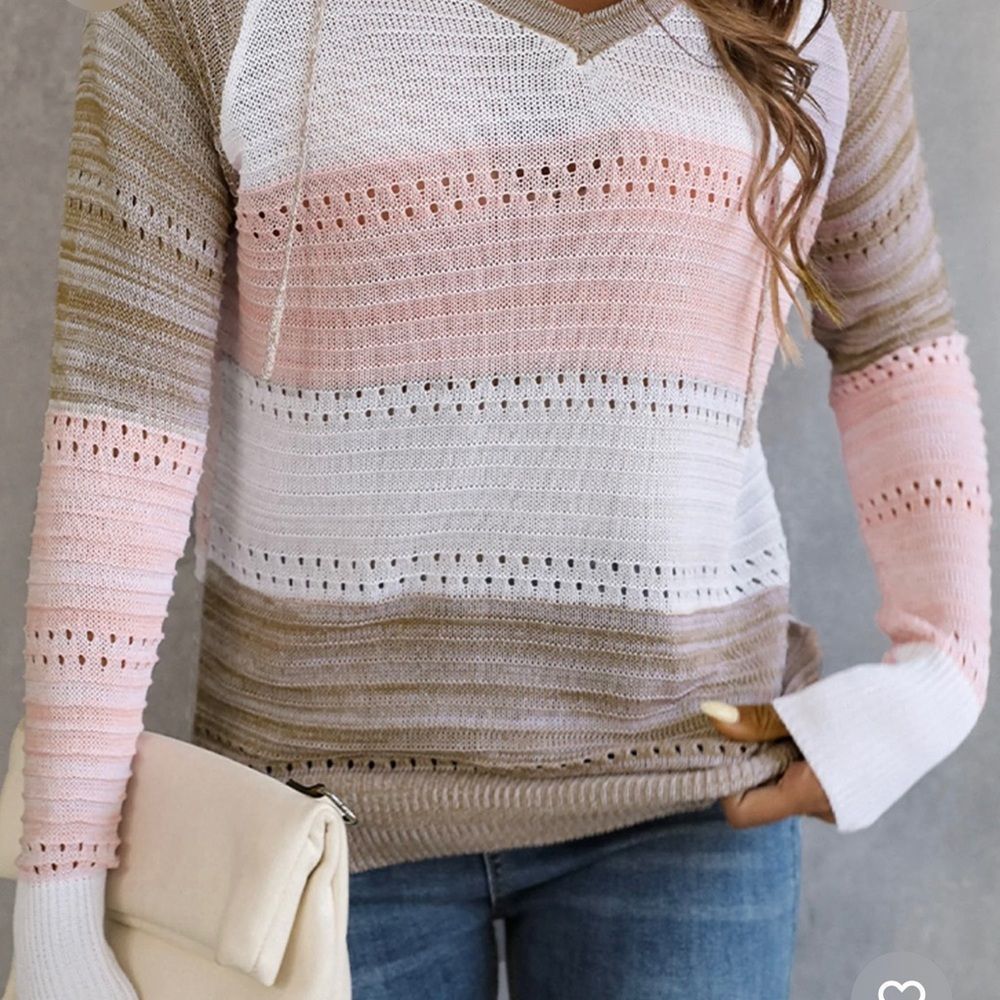 V-Neck Color Block Knit Sweater Medium